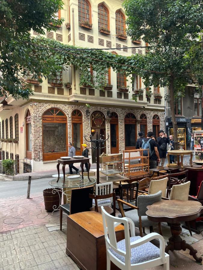 דירות איסטמבול Centrally Located, 2+1 House In Taksim, Cihangir מראה חיצוני תמונה