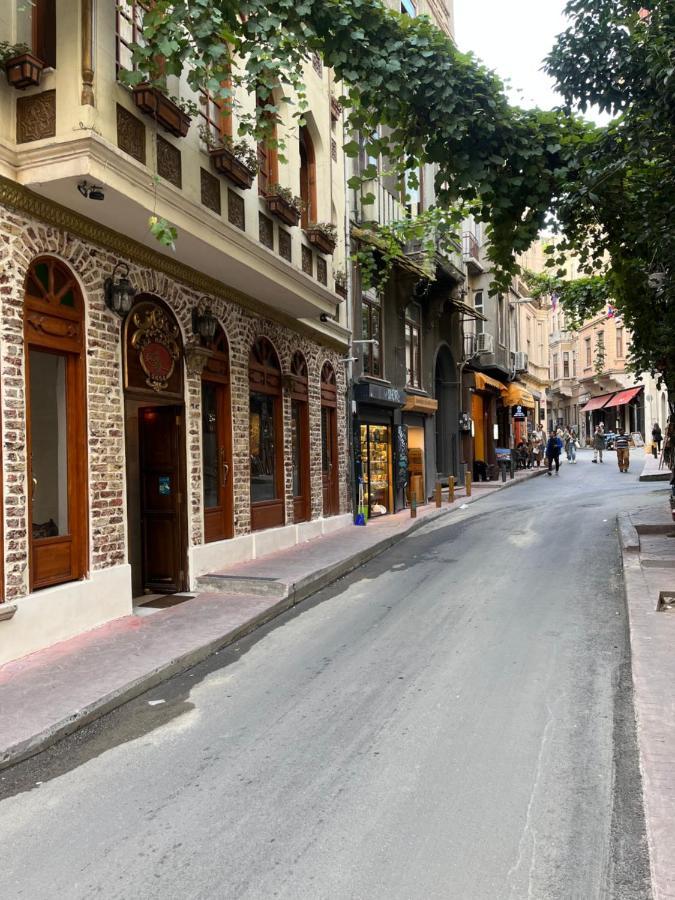 דירות איסטמבול Centrally Located, 2+1 House In Taksim, Cihangir מראה חיצוני תמונה