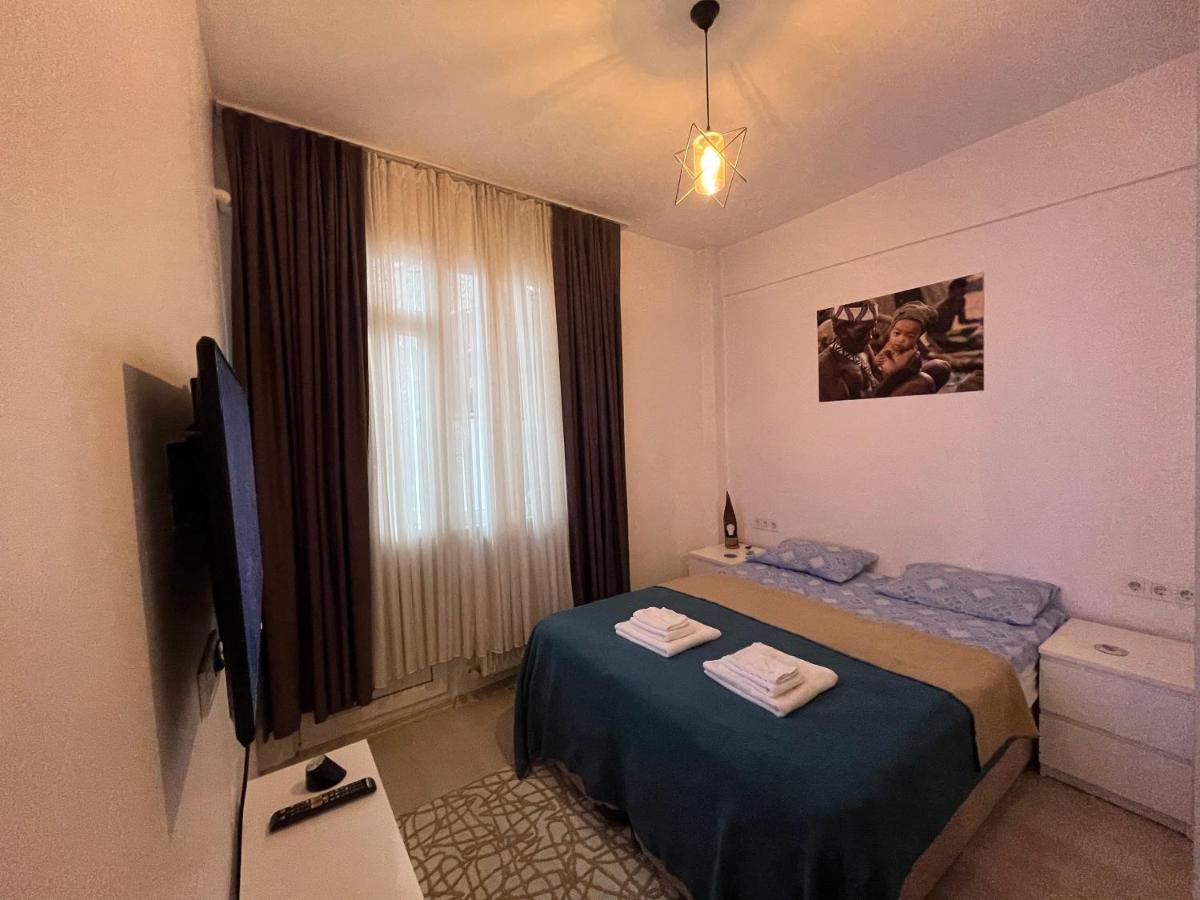 דירות איסטמבול Centrally Located, 2+1 House In Taksim, Cihangir מראה חיצוני תמונה