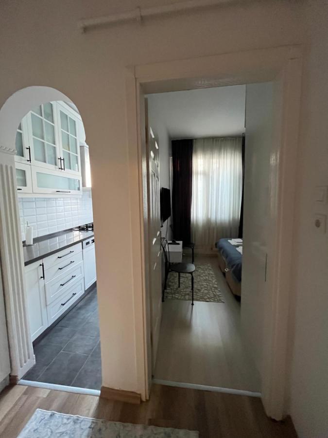 דירות איסטמבול Centrally Located, 2+1 House In Taksim, Cihangir מראה חיצוני תמונה