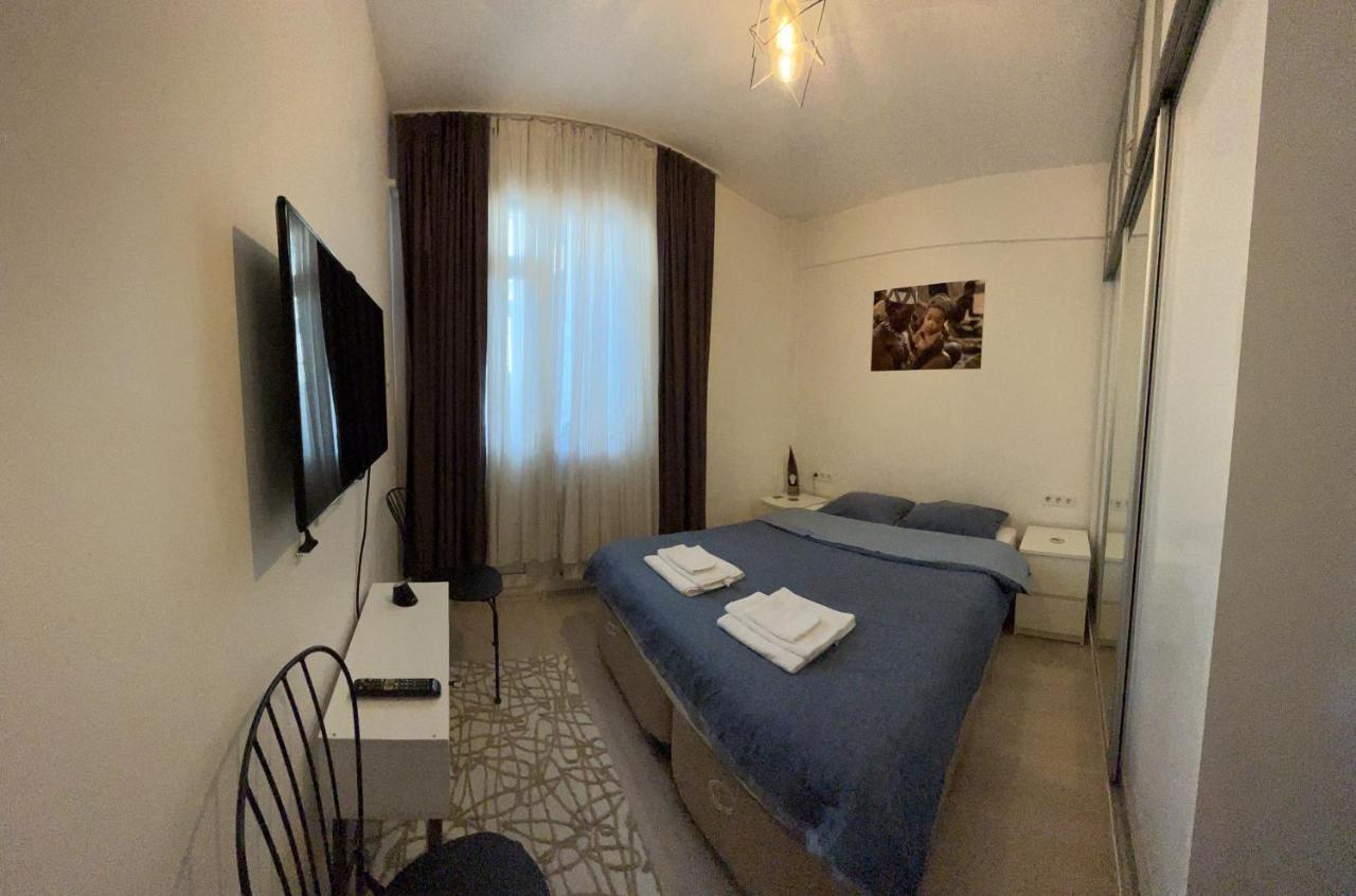 דירות איסטמבול Centrally Located, 2+1 House In Taksim, Cihangir מראה חיצוני תמונה