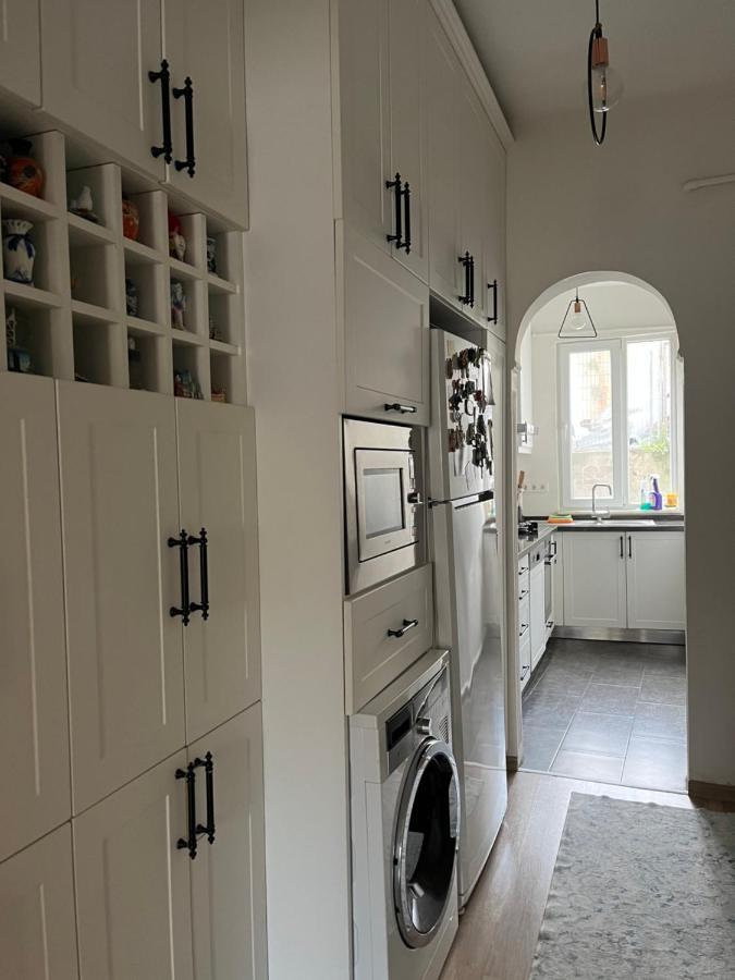דירות איסטמבול Centrally Located, 2+1 House In Taksim, Cihangir מראה חיצוני תמונה