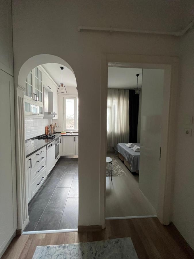 דירות איסטמבול Centrally Located, 2+1 House In Taksim, Cihangir מראה חיצוני תמונה