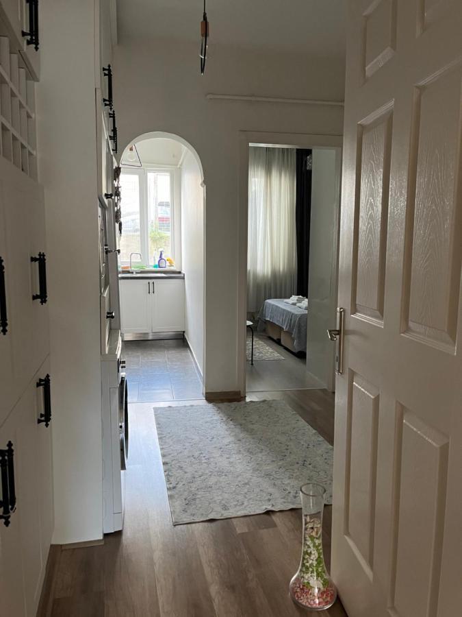 דירות איסטמבול Centrally Located, 2+1 House In Taksim, Cihangir מראה חיצוני תמונה