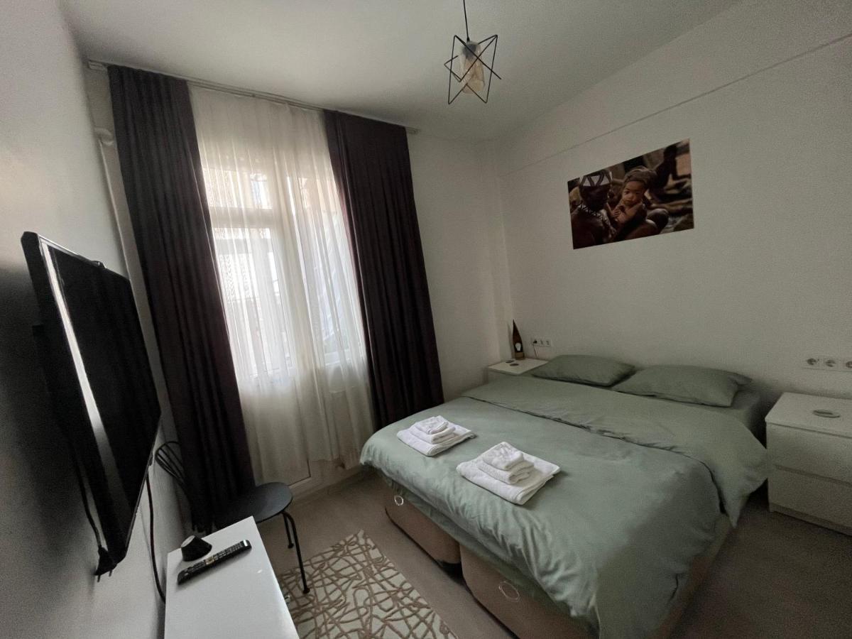 דירות איסטמבול Centrally Located, 2+1 House In Taksim, Cihangir מראה חיצוני תמונה