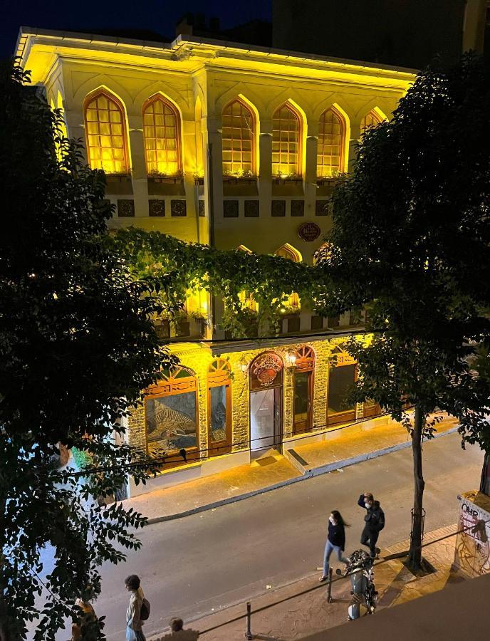 דירות איסטמבול Centrally Located, 2+1 House In Taksim, Cihangir מראה חיצוני תמונה